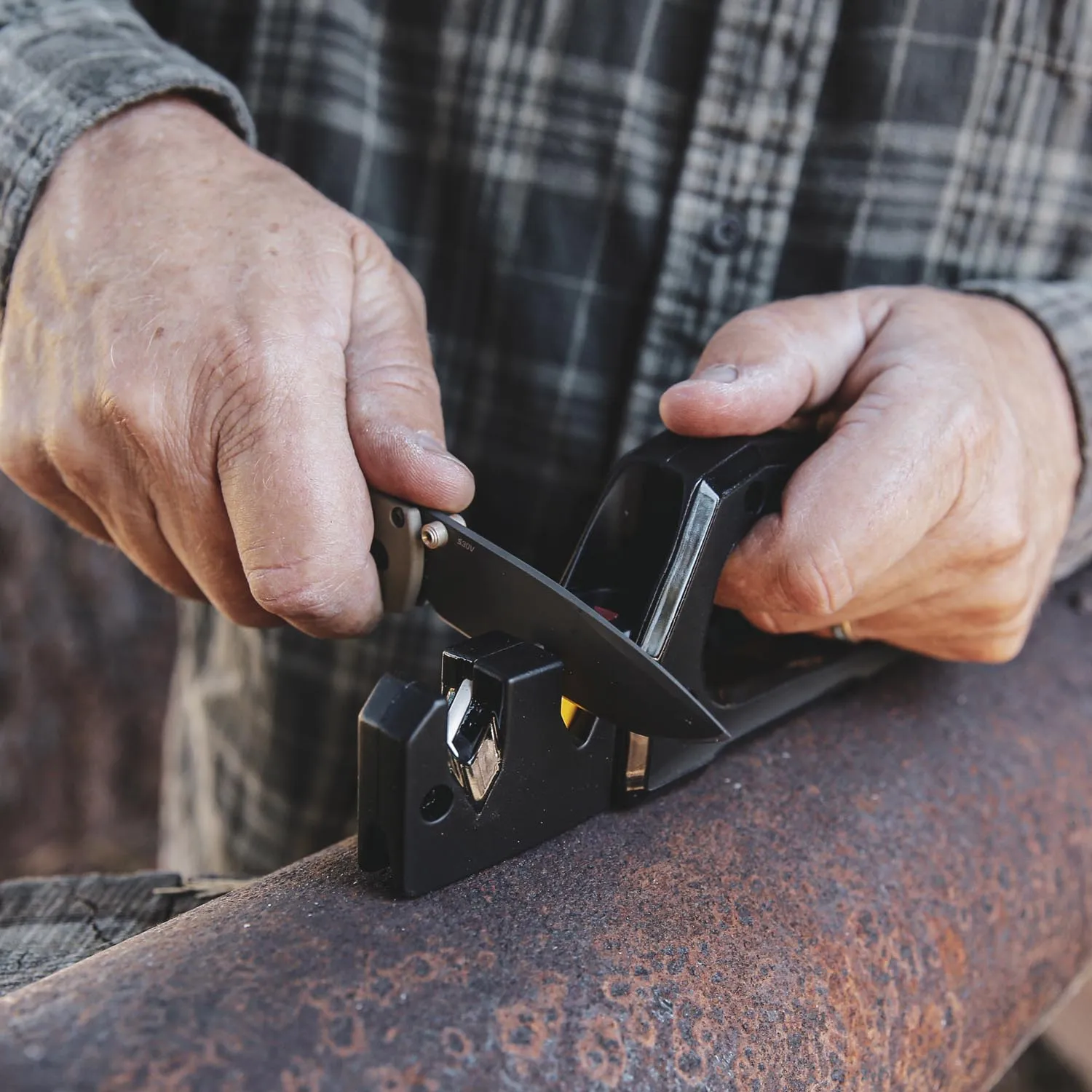 Pivot Pro™ Knife Sharpener